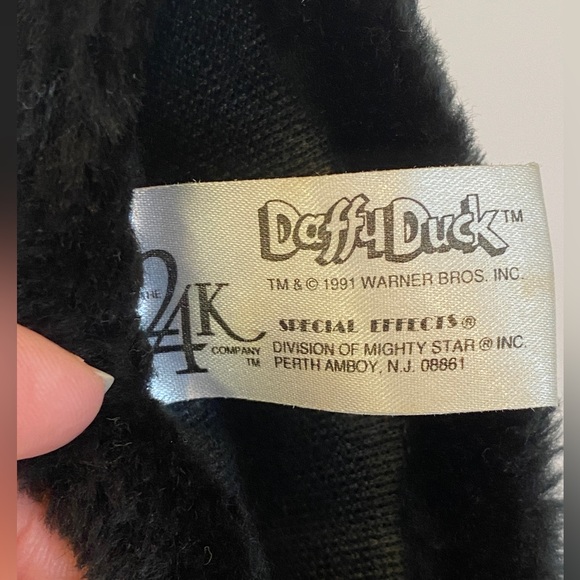 Vintage Daffy Duck and Tweety Bird Plush Puppets - Picture 10 of 11